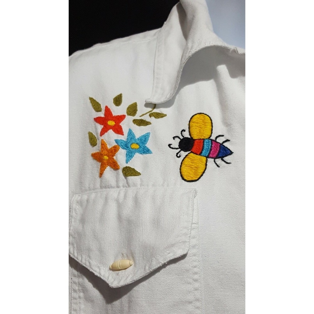 Vintage Jolanda Womens L White Blouse Embroidered Bumblebee Floral Button Front